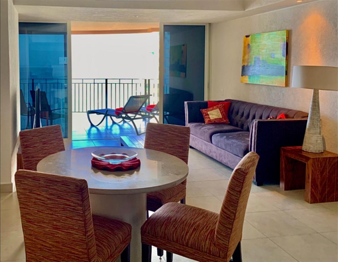 Apartamentos Grand Venetian Puerto Vallarta Exteriör bild