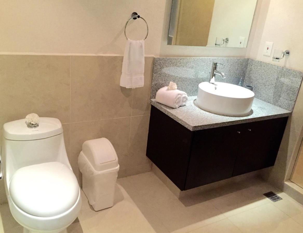 Apartamentos Grand Venetian Puerto Vallarta Rum bild