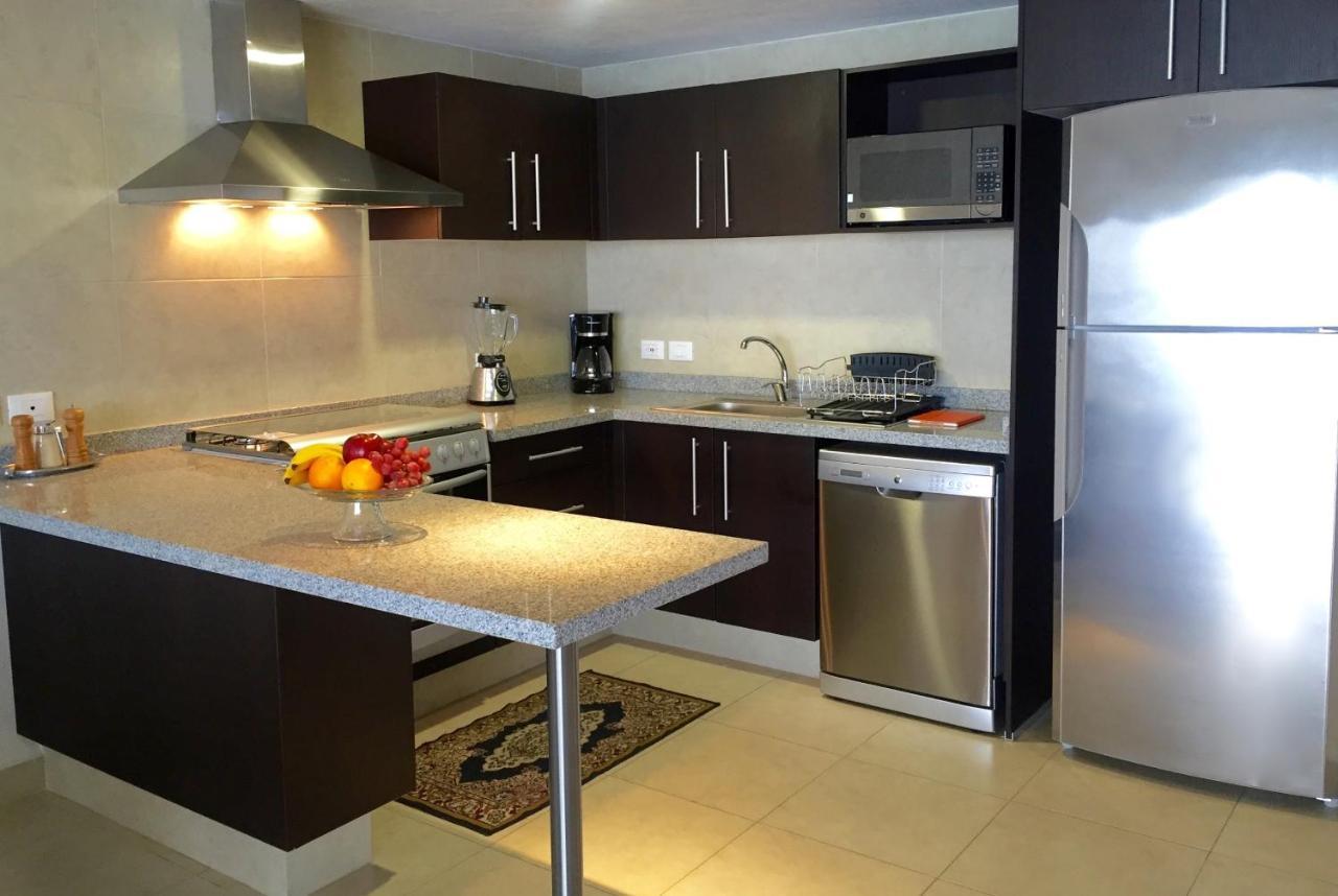 Apartamentos Grand Venetian Puerto Vallarta Exteriör bild