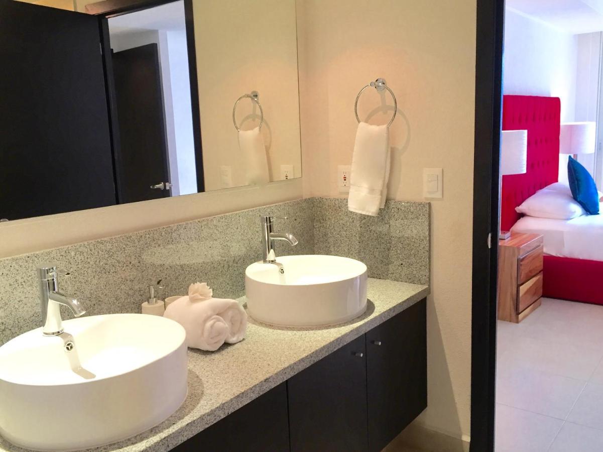 Apartamentos Grand Venetian Puerto Vallarta Exteriör bild