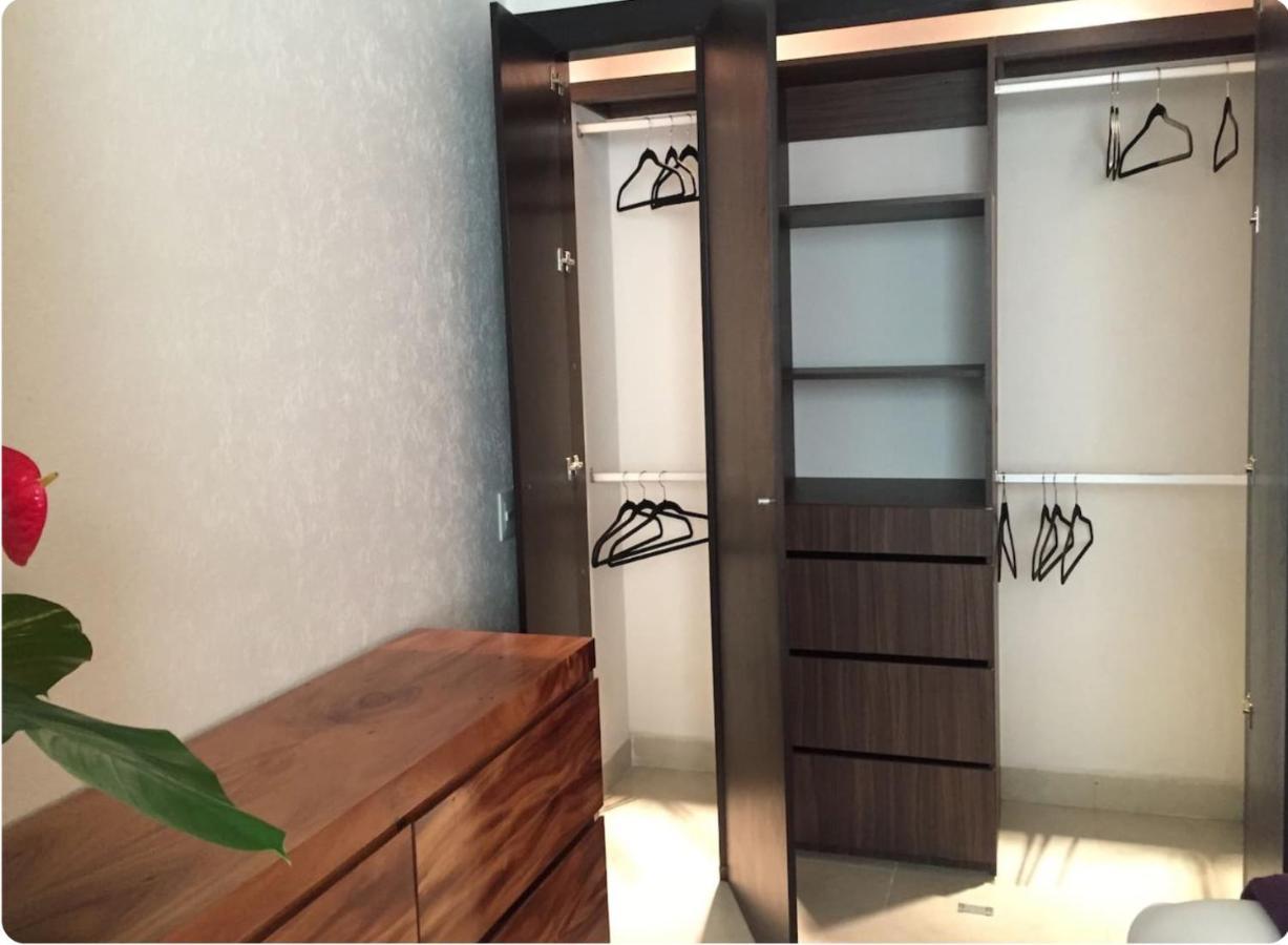 Apartamentos Grand Venetian Puerto Vallarta Exteriör bild