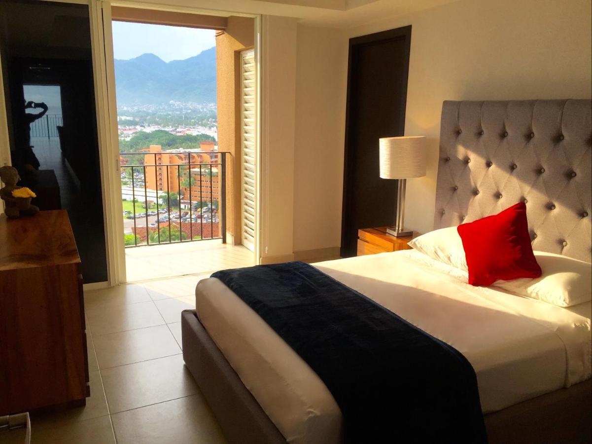 Apartamentos Grand Venetian Puerto Vallarta Exteriör bild