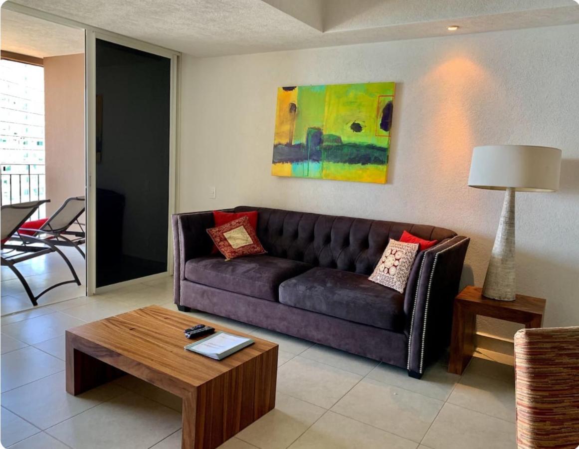 Apartamentos Grand Venetian Puerto Vallarta Exteriör bild