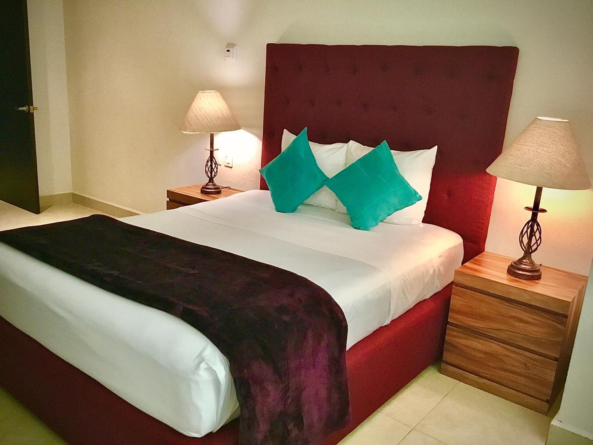 Apartamentos Grand Venetian Puerto Vallarta Rum bild